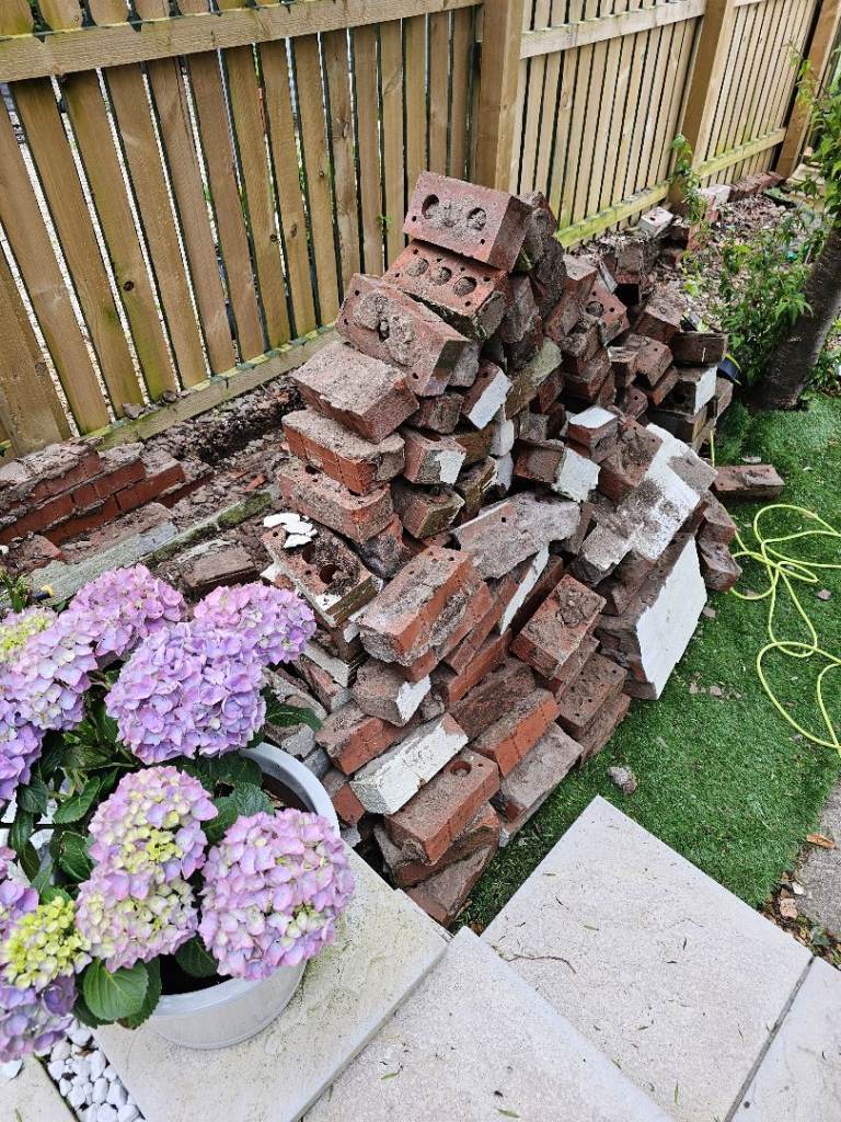 Reclaimed Bricks – Mixed Condition, Free