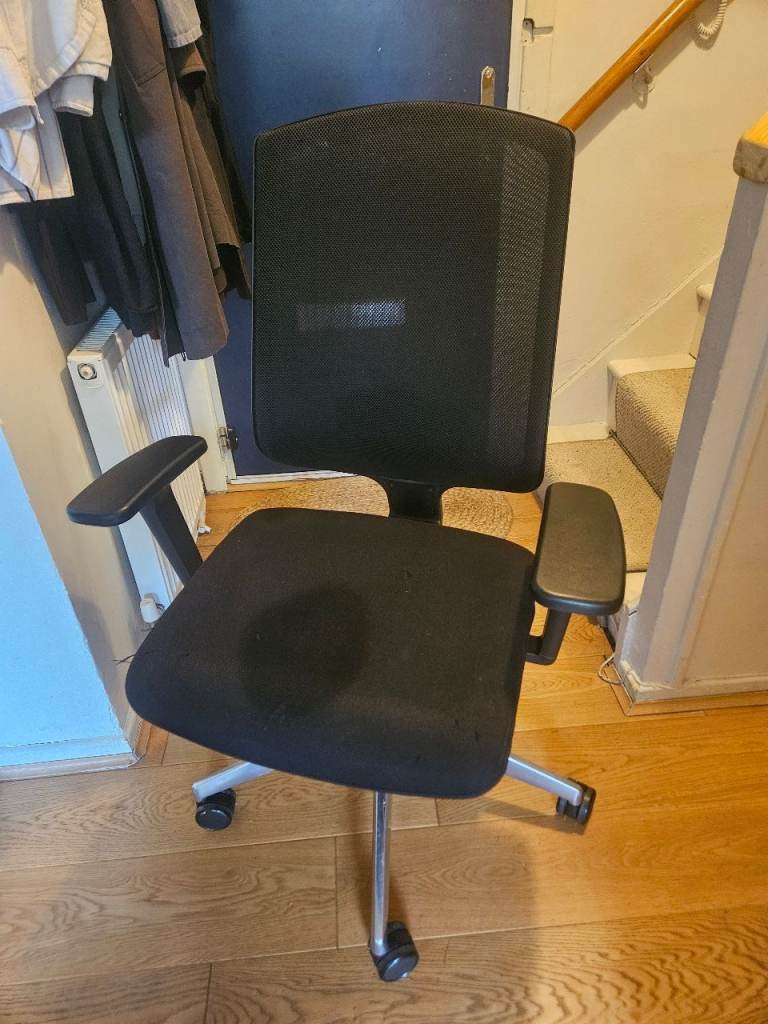 High quality Adjustable office chair mesh black