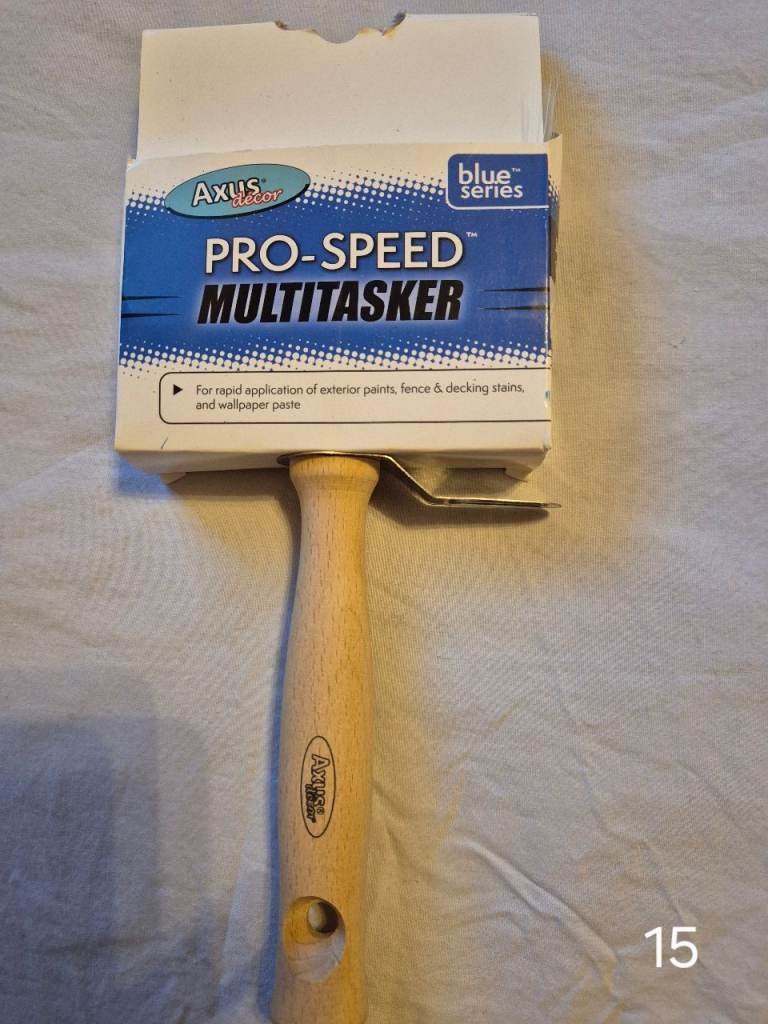 Paint brushes