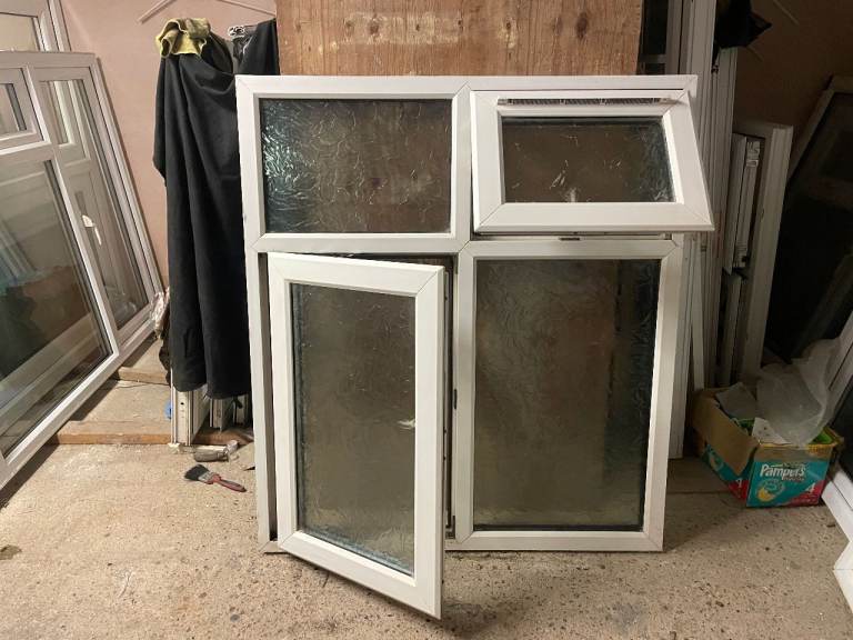 H 128 x W 114 cm - UPVC DOUBLE GLAZED WINDOW- OBSCURE GLASS (REF: MJ298)