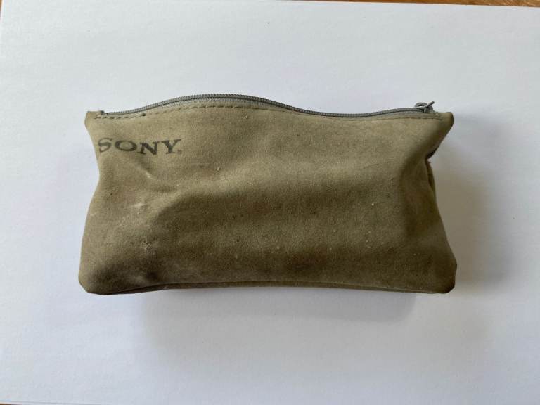 QUALITY SONY ECM-909A MICROPHONE IN ZIPPED BAG. LITTLE USED