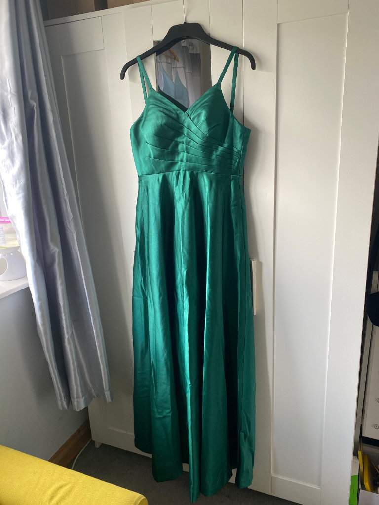 Emerald green prom dress new!!
