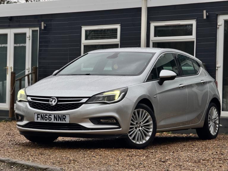 2017 Vauxhall Astra 1.6 CDTi 16V 136 Elite Nav 5dr Auto HATCHBACK Diesel Automatic
