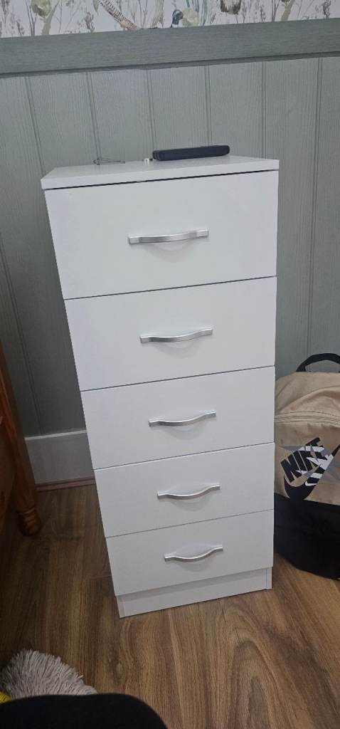 X2 BEDSIDE DRAWERS