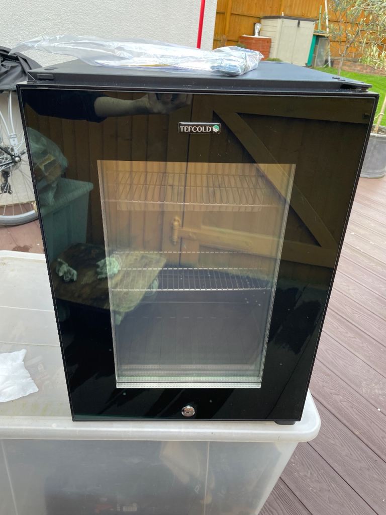 BRAND NEW TEFCOLD TM44G GLASS DOOR DRINKS MINI BAR FRIDGE 