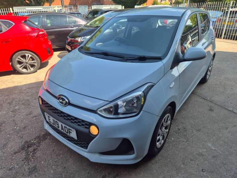 Hyundai i10 1.0 SE 5dr Petrol