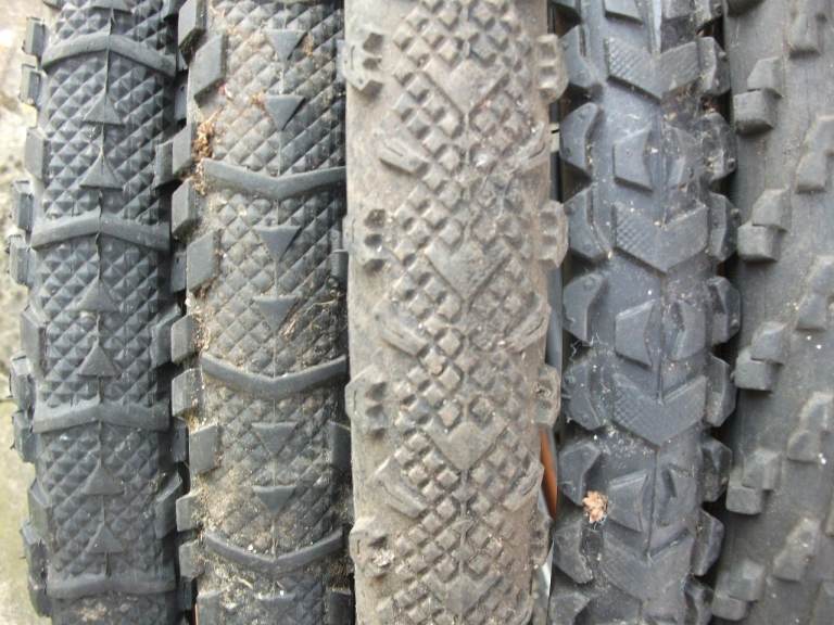 MOUNTAIN BIKE TYRES 26"INCH £3/TUBES £1,