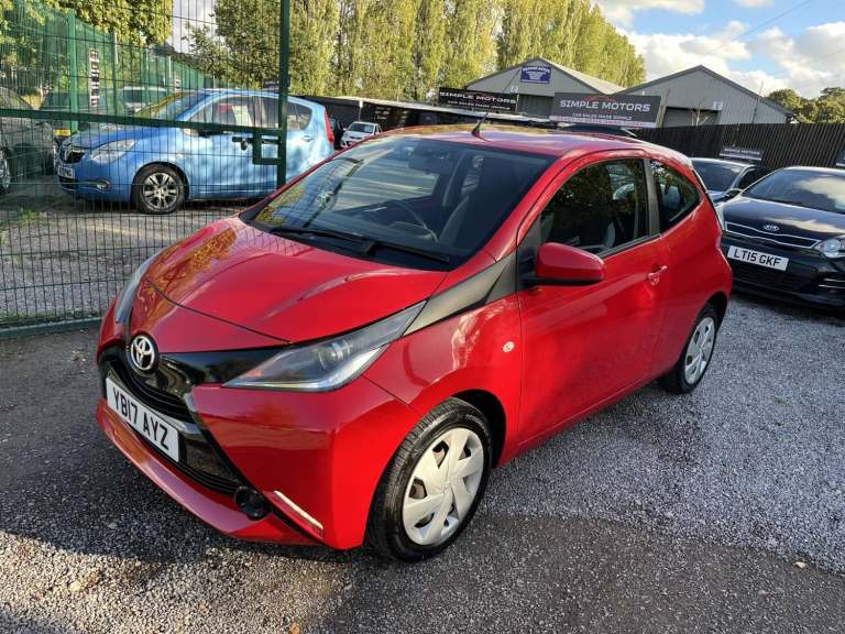 2017 Toyota AYGO 1.0 VVT-i X-Play 3dr HATCHBACK PETROL Manual