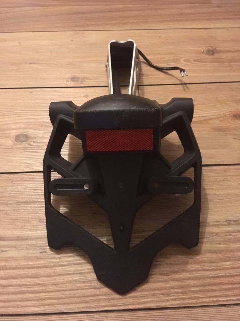 Genuine Yamaha R-1 rear reg plate tail light holder mud guard 2009-2014