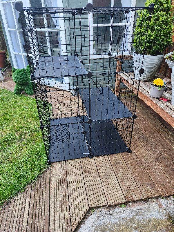 Cat pen 