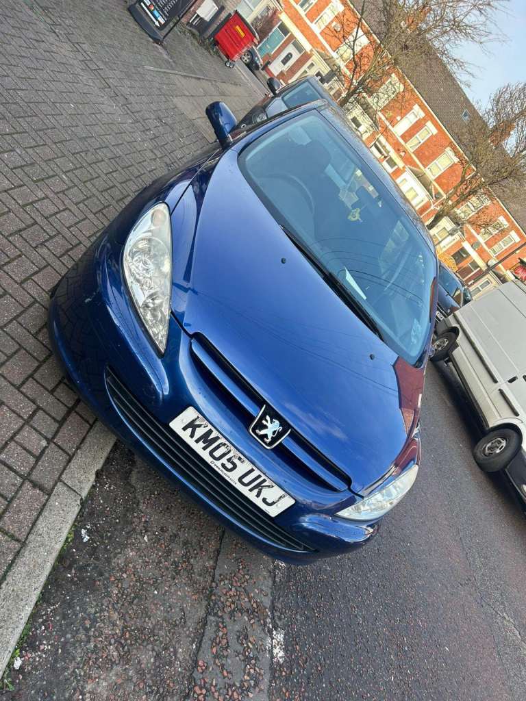 Peugeot, 307, Hatchback, 2005, Manual, 1587 (cc), 5 doors low mileage Old Trafford Manchester M169NF