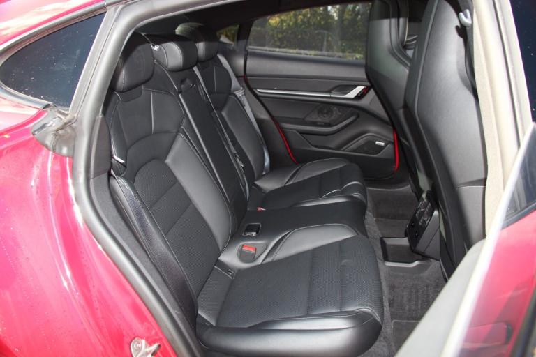 2021 Porsche Taycan BASE Saloon Electric Automatic