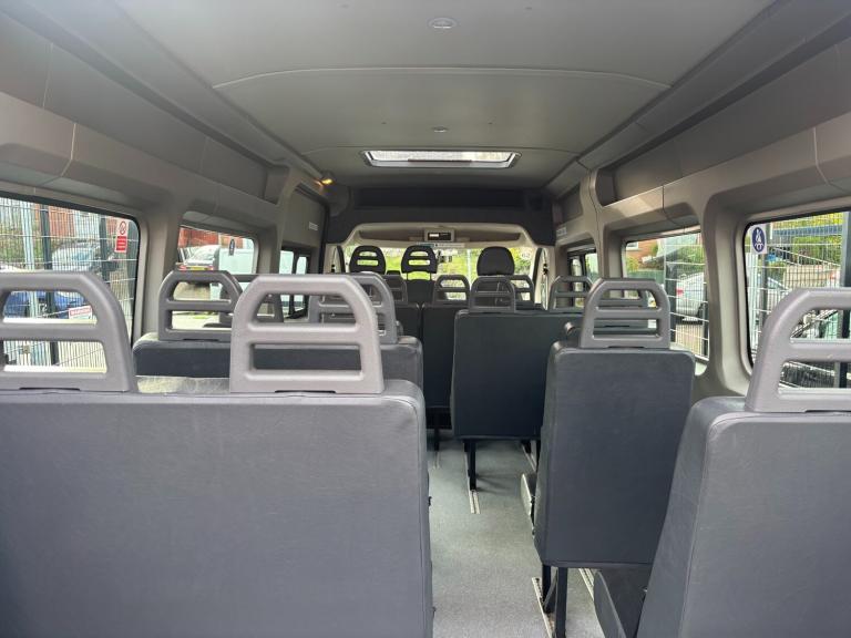 2013 Peugeot Boxer  2.2 HDi 440 Window Van 4dr Diesel Manual FWD L4 H2 (130 bhp) Minibus Diesel M...