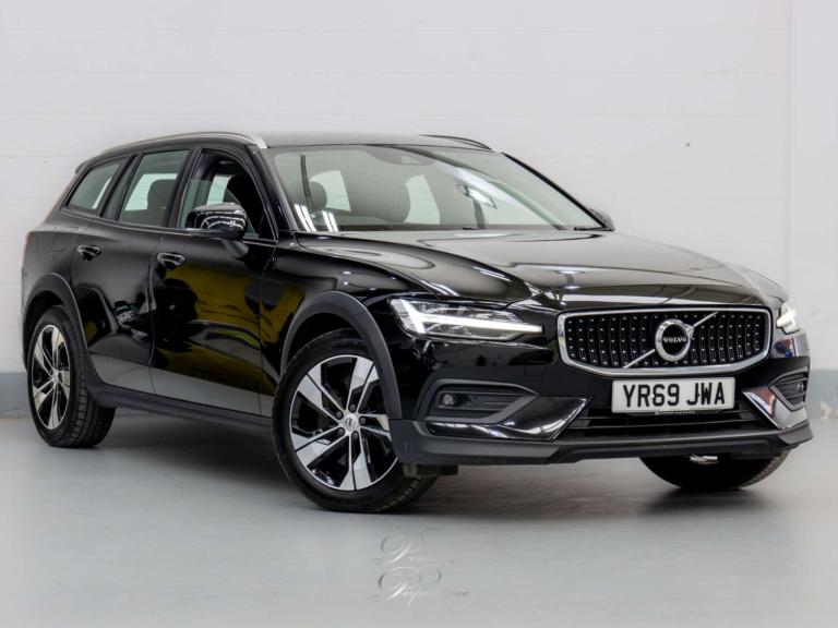 2019 Volvo V60 2.0 V60 Cross Country+ D4 AWD Auto 4WD 5dr Estate Diesel Automatic