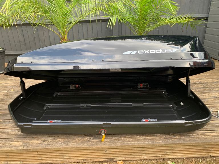 Halfords 470L Roof Box - Black gloss