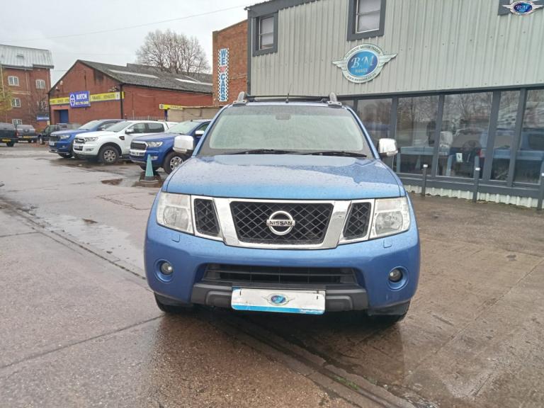 NISSAN NAVARA 2.5 dCi Tekna Blue Manual Diesel 2011