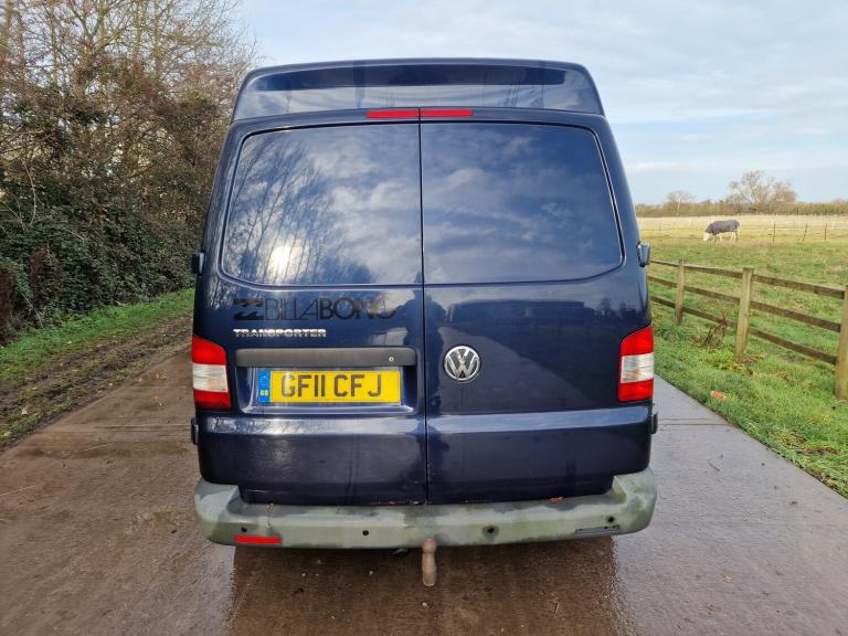 2011 VW Volkswagen Transporter Blue High Roof 6 Seat Crew Cab  Drives Perfect