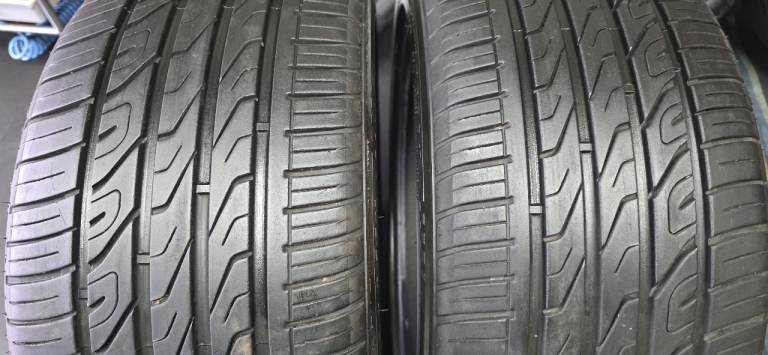 235 40 18    2 x tyres AutoGreen Super Sport Chaser