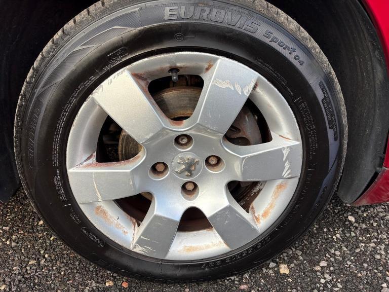 2011 Peugeot 5008 1.6 HDI FAP 112 Family Estate Diesel Manual