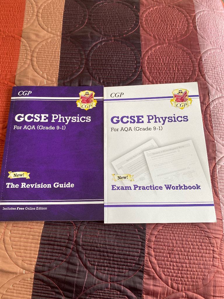 AQA GCSE Physics the Revison guide and exam practice woorkbook