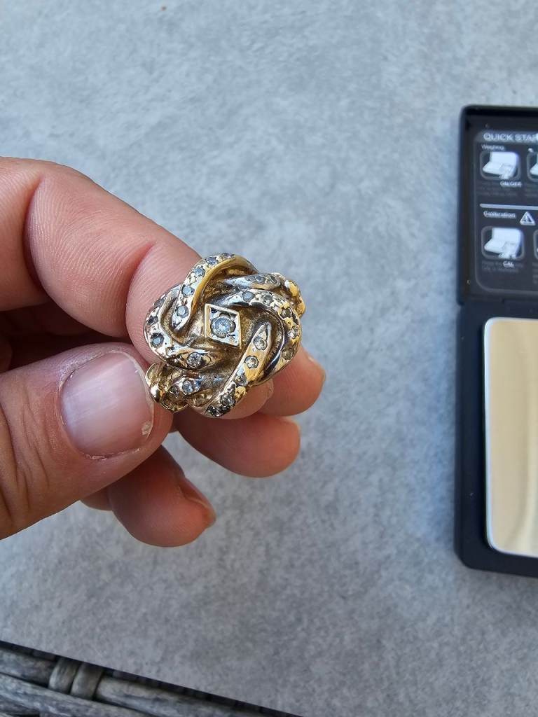 9ct gold knot ring 