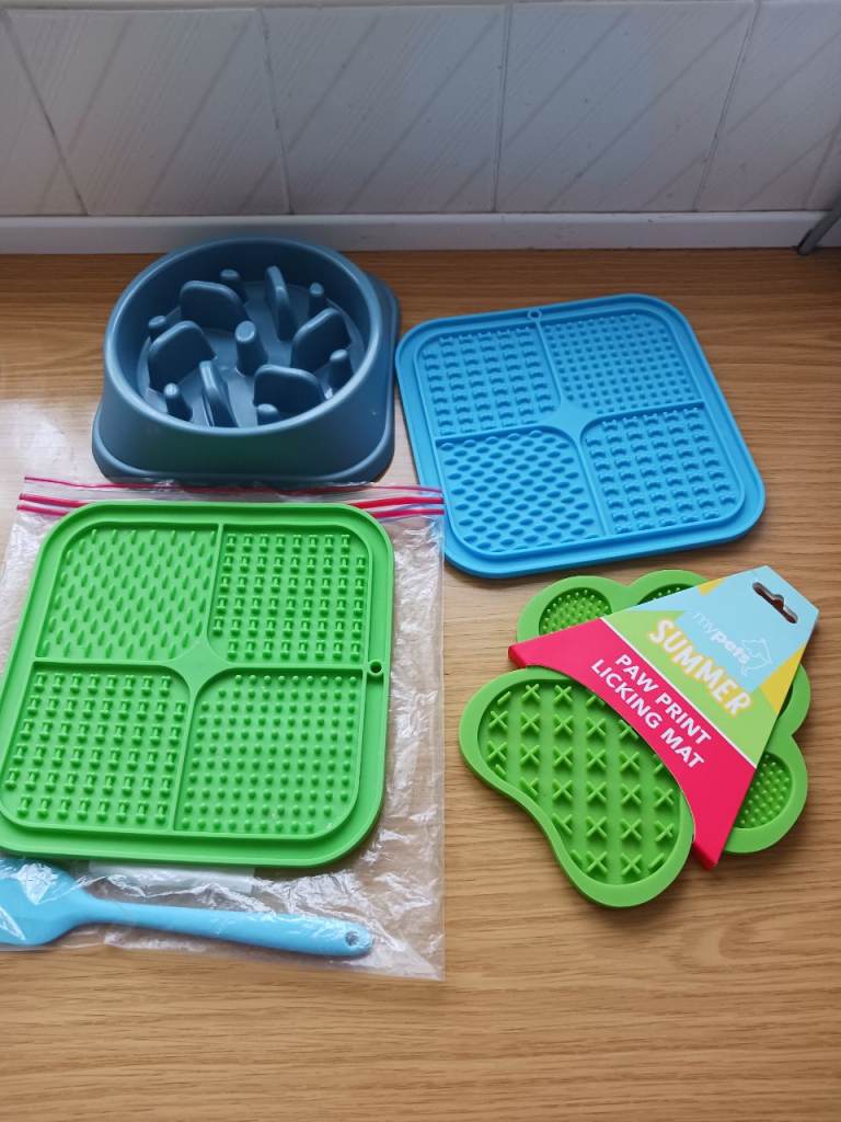 Dog Licky Mats & Slow Bowl