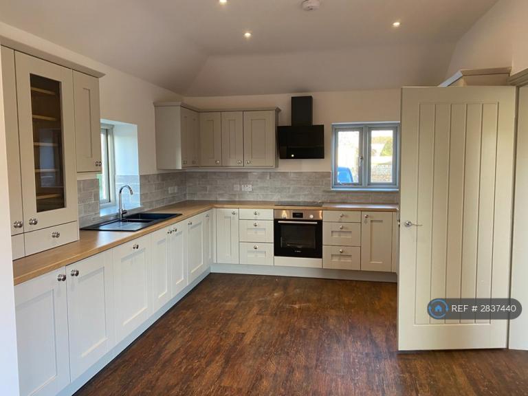 3 bedroom house in West Hill Court, Walcott, Lincoln, LN4 (3 bed) (#2837440)