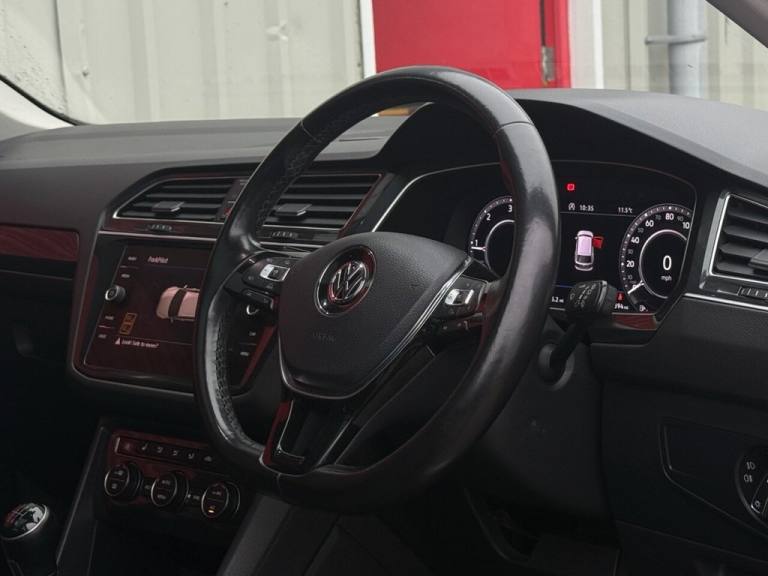 2017 Volkswagen Tiguan 2.0 TDi 150 SEL 5dr ESTATE DIESEL Manual