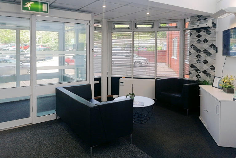Exeter - EX13QS \ Day Office - Private Office When You Need It