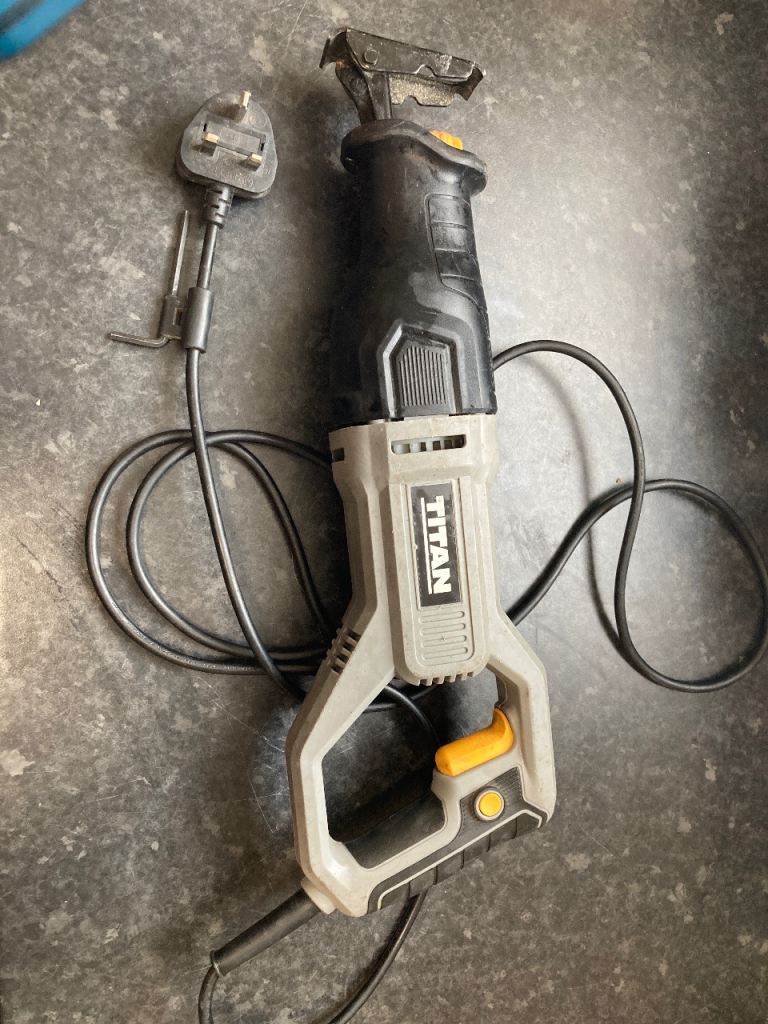Titan Reciprocating Saw - Good Condition, Ready for Work