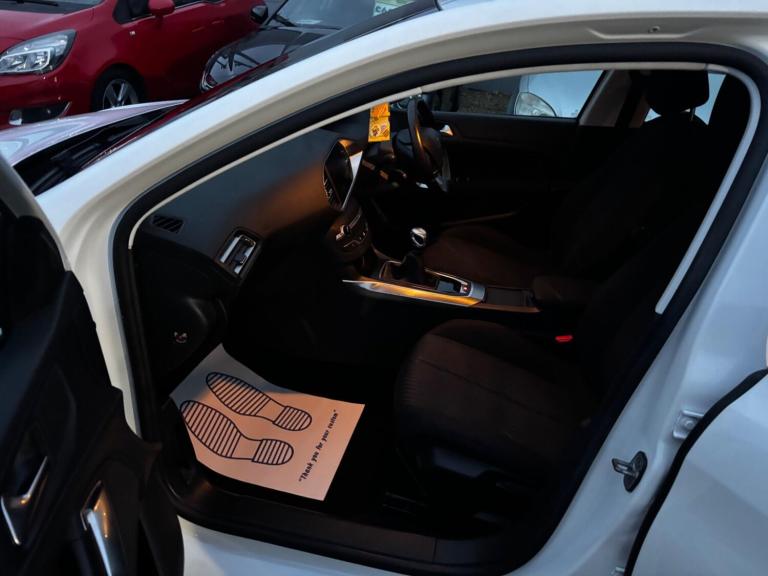 2015 Peugeot 308 1.2 PureTech 130 Active 5dr HATCHBACK PETROL Manual