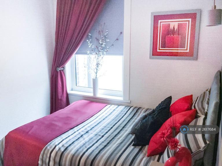 1 bedroom in Percy Road, Hampshire, PO12 (#2617684)