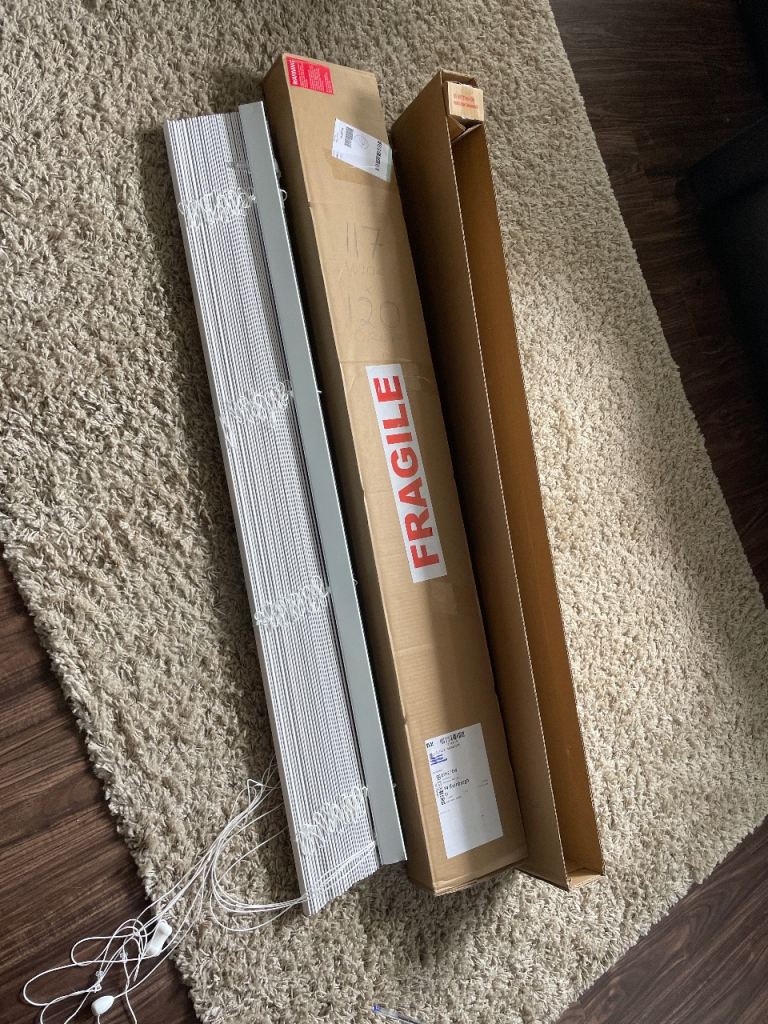 Six White slated blinds multiple sizes