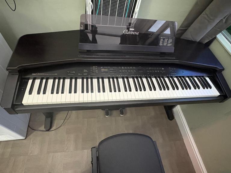 Yamaha Clavinova CVP-35