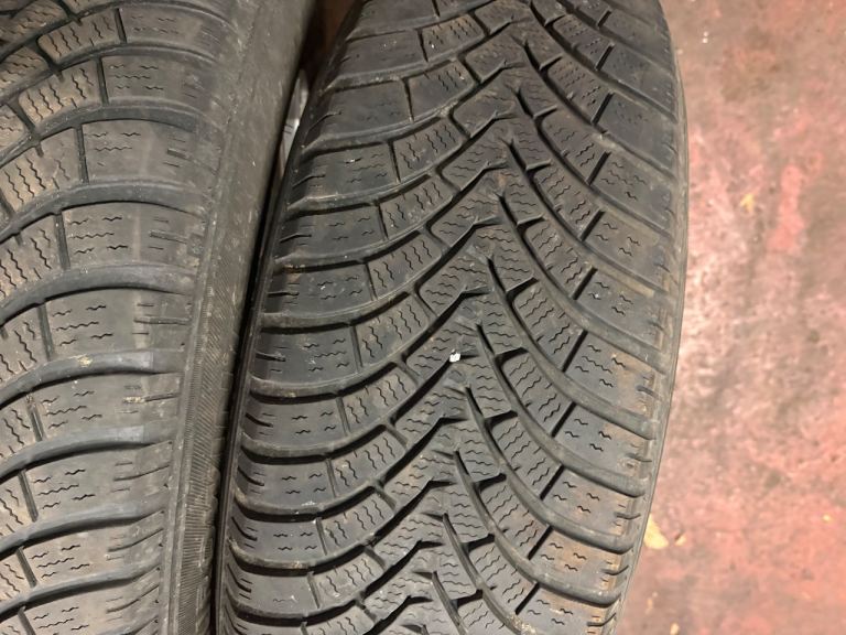 Skoda Alloy wheels with winter tyres 