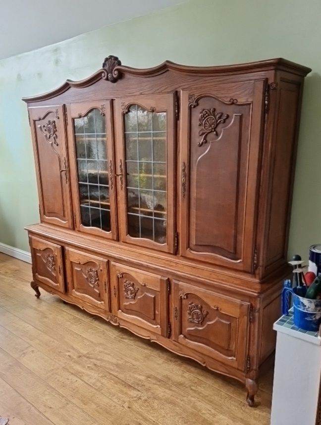 Dresser solid wood