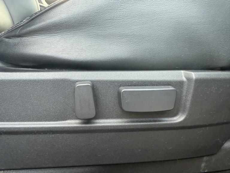 MITSUBISHI OUTLANDER 2.4 h TwinMotor 13.8kWh 4h 2018