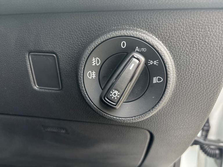 2025 SEAT Ateca 1.5 TSI EVO FR Black Edition 5dr DSG Estate PETROL Automatic