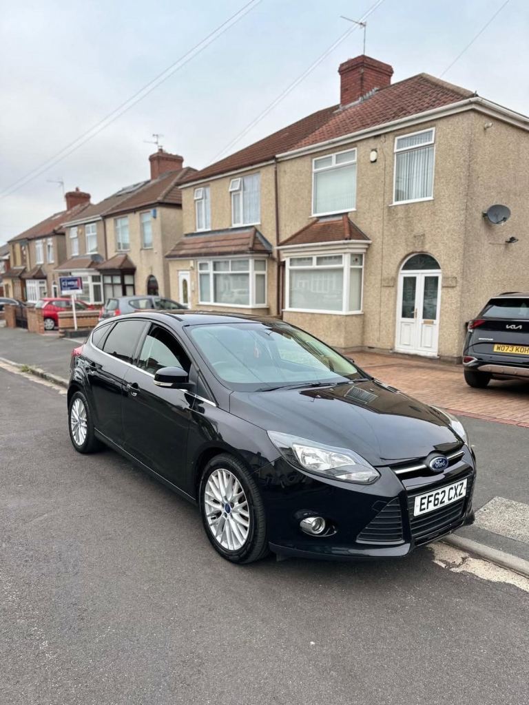 Ford, FOCUS, Hatchback, 2012, Manual, 998 (cc), 5 doors
