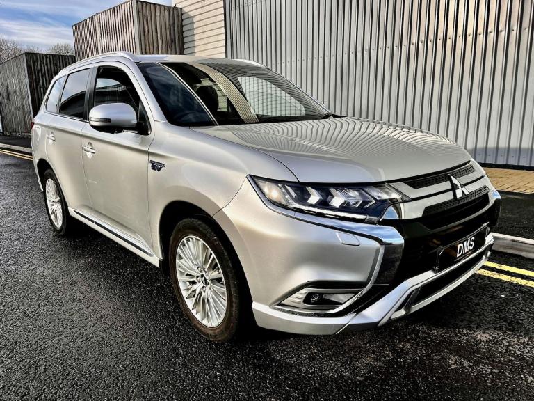 2018 Mitsubishi Outlander 2.4h TwinMotor 13.8kWh 4h CVT 4WD Euro 6 (s/s) 5dr ESTATE Petrol/Electr...