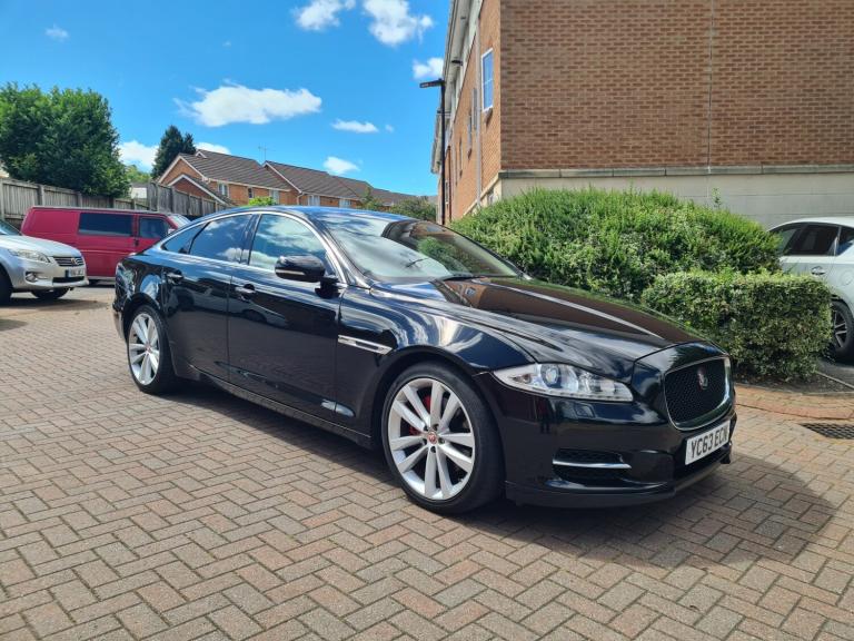 2013 Jaguar XJ 3.0d V6 Portfolio 4dr Auto [8] SALOON Diesel Automatic