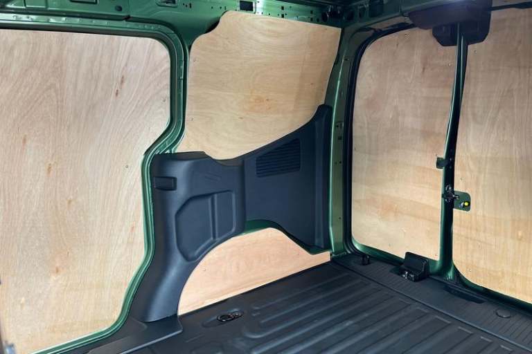 2025 Ford E-Transit Courier Limited AUTO 43kWh 136PS FWD 1 Speed Automatic Panel Van Electric Aut...