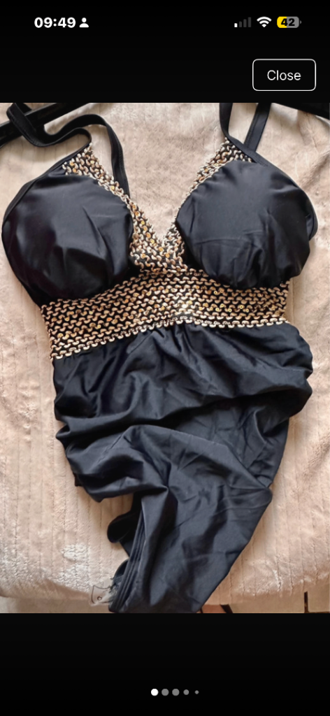 Ladies swimming costume size 1xl 16/18