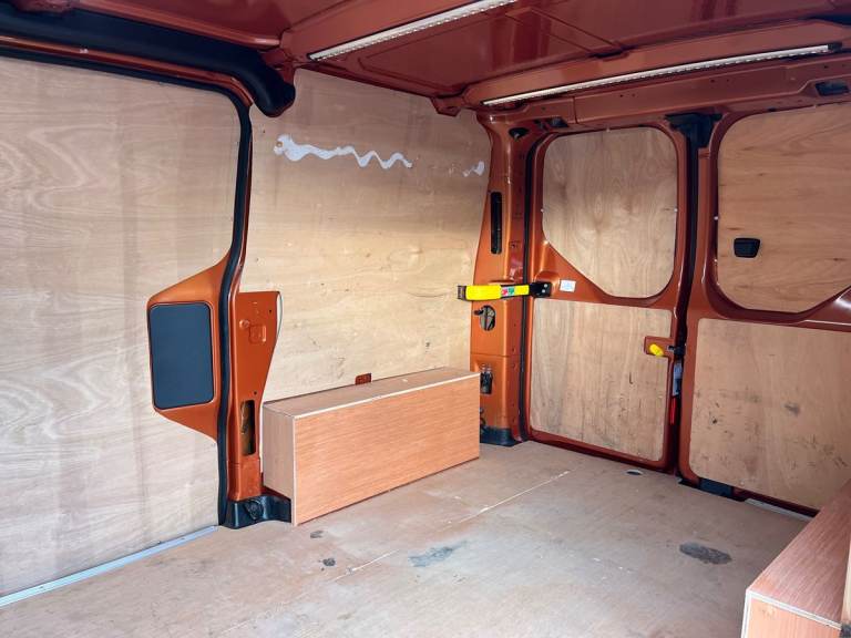2023 Ford Transit Custom 2.0 EcoBlue 170ps Low Roof Limited Van Van DIESEL Manual