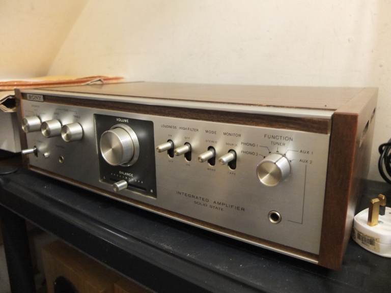 Sony TA-1010 Vintage Stereo Amplifier, 1972 Phono Stage, Made in Japan