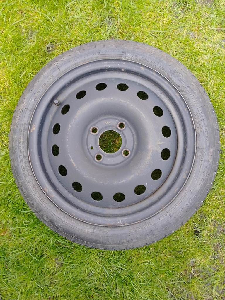 Clio spare, full wheel with Dunlop tyre.