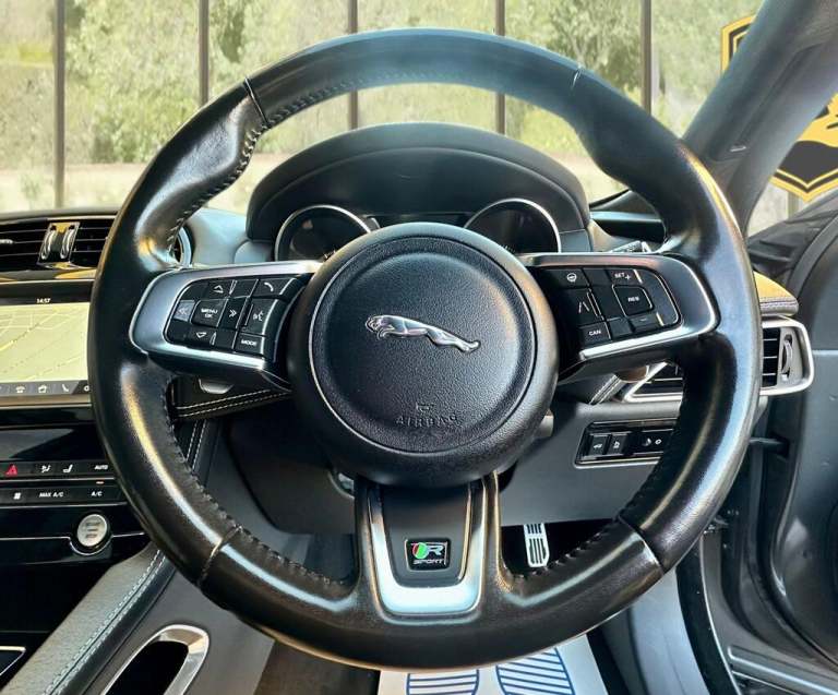 2018 Jaguar F-Pace 2.0d R-Sport 5dr Auto AWD ESTATE DIESEL Automatic