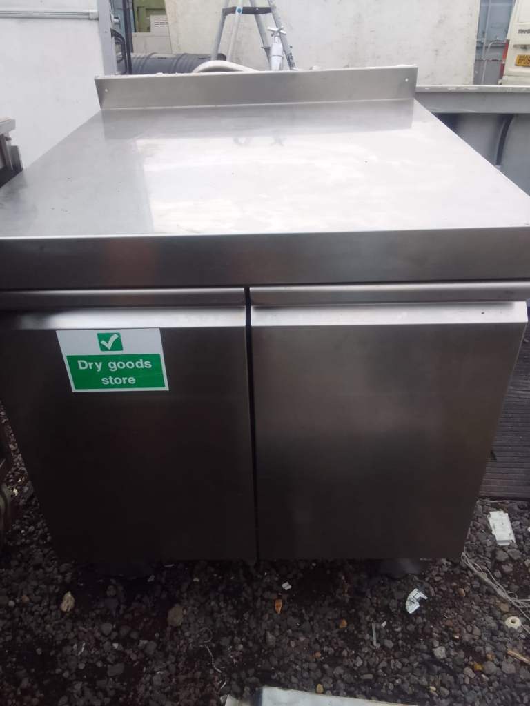 Commercial sink catering equipment prep tables restaurant kitchen trailer items 