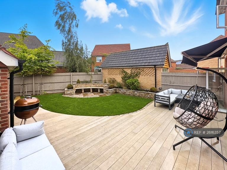 4 bedroom house in St. Edmunds Way, Cambridge, CB22 (4 bed) (#2616357)