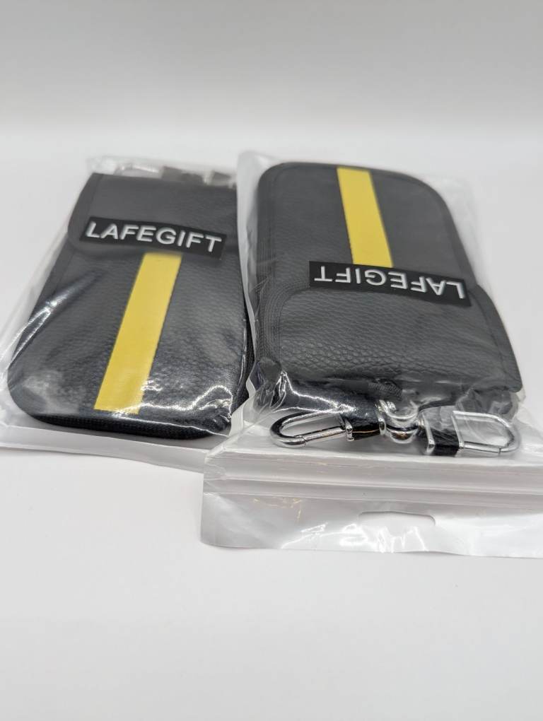 Car Key Holder – Protective Pouch (Brand New) 🔑